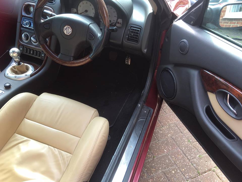 MGF Interior